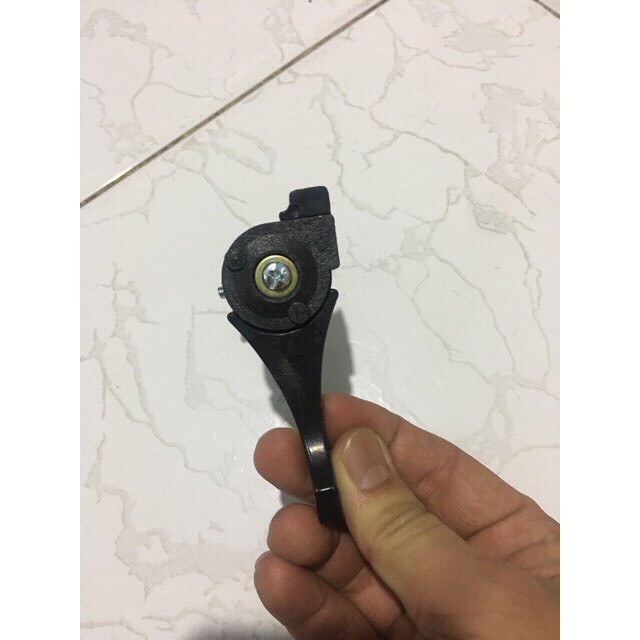 CÒ GA CHẾT MÁY CẮT CỎ