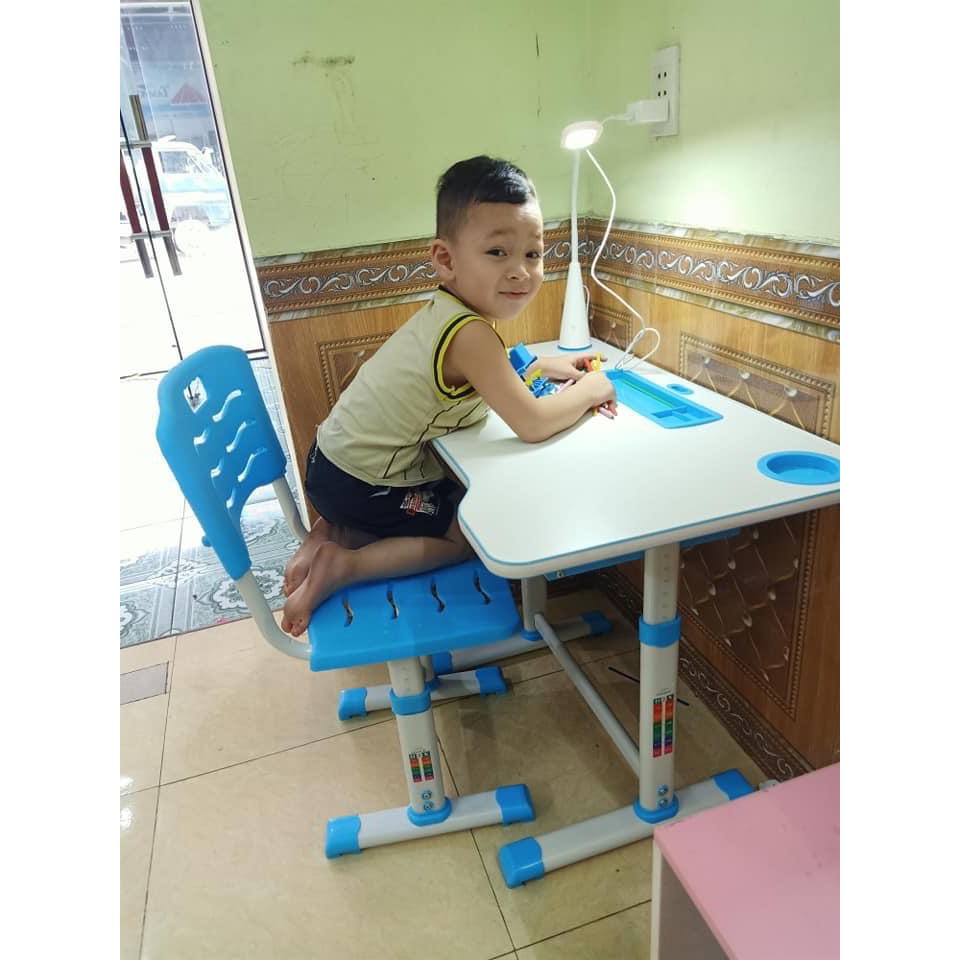 [RẺ VÔ ĐỊCH] BÀN HỌC THÔNG MINH CHỐNG GÙ TẶNG ĐÈN LED CHỐNG CẬN+CHỐNG CẰM+GIÁ ĐỠ ĐỌC SACH | BigBuy360 - bigbuy360.vn