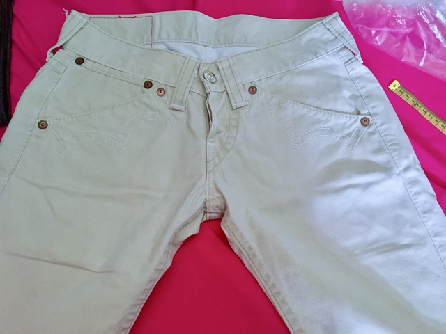 Quần kaki Nữ Levi’s 2hand