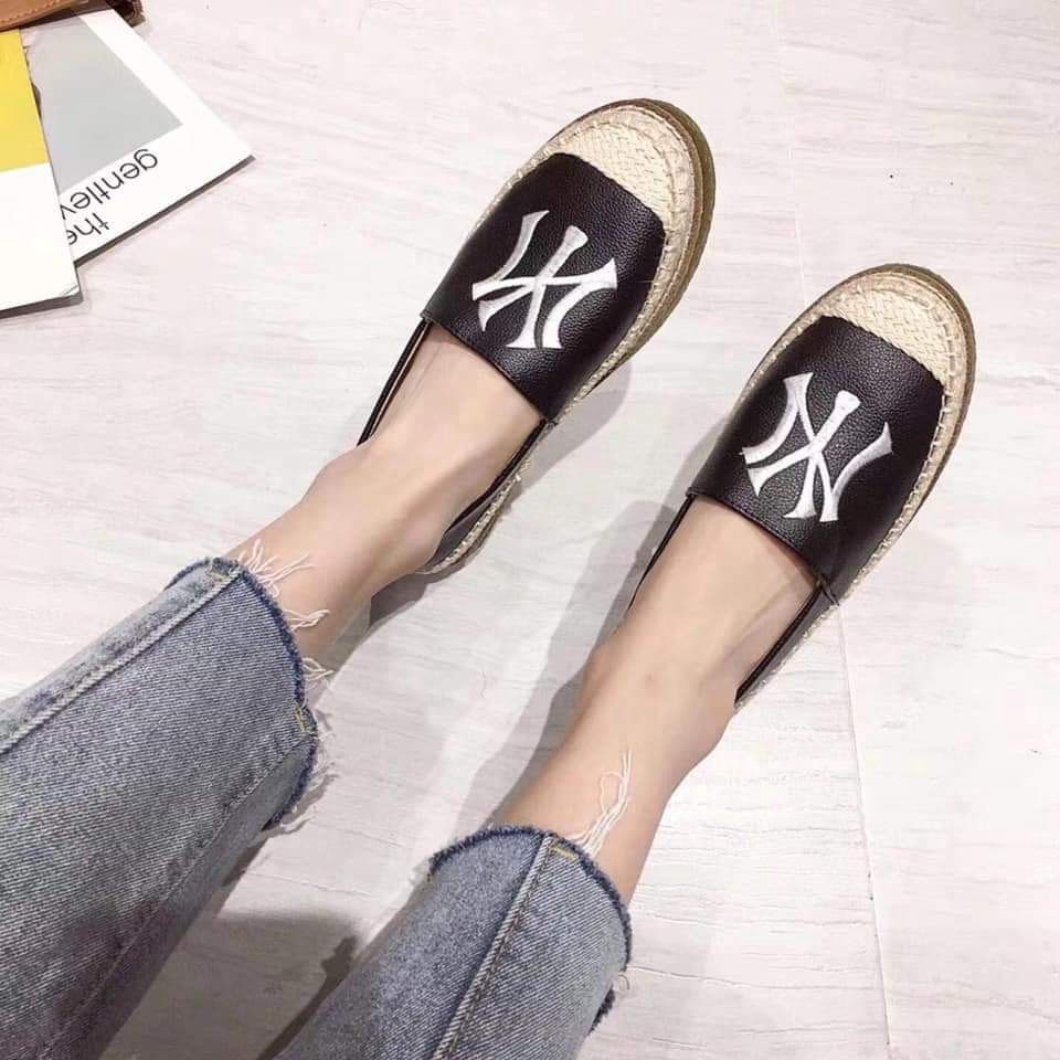Giày Slip On Chất Da Đế Viền Cói Thêu Chữ (Fullbox - 887) | BigBuy360 - bigbuy360.vn