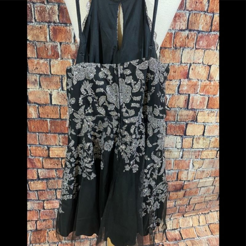 Đầm dạ hội cổ yếm phối ren nhũ sequin form xoè VNXK đầm tiệc công chúa ngắn màu đen sequin glitter nhũ xuất khẩu dư xịn