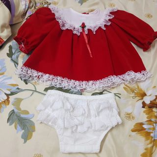 Combo đầm của Nguyễn Thị Quyền