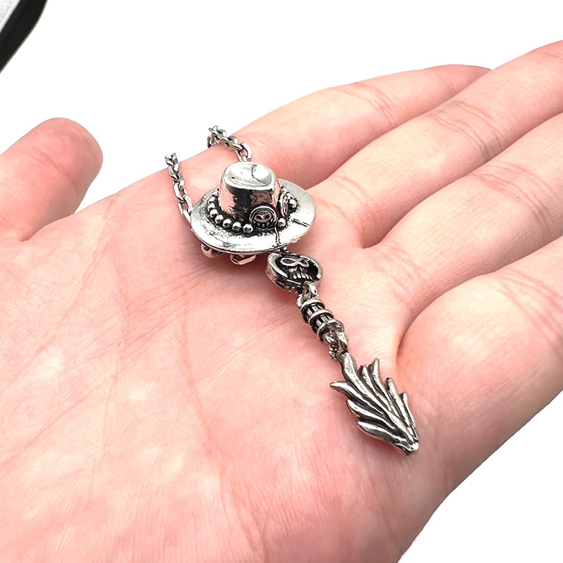 Vòng cổ Mặt Kim Loại Hình Nón Hóa Trang Nhân Vật Trong Phim One Piece