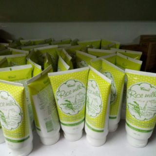 Sửa rủa mặt gạo  rice milk thái lan