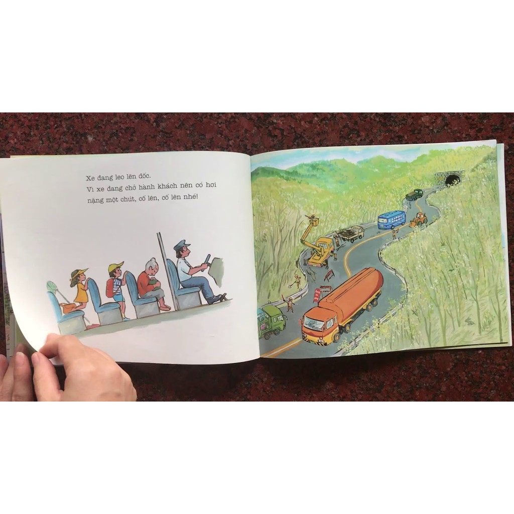 Sách Ehon - Thực Phẩm Tâm Hồn Cho Bé - Xe Bus Píng Poong Đi Biển
