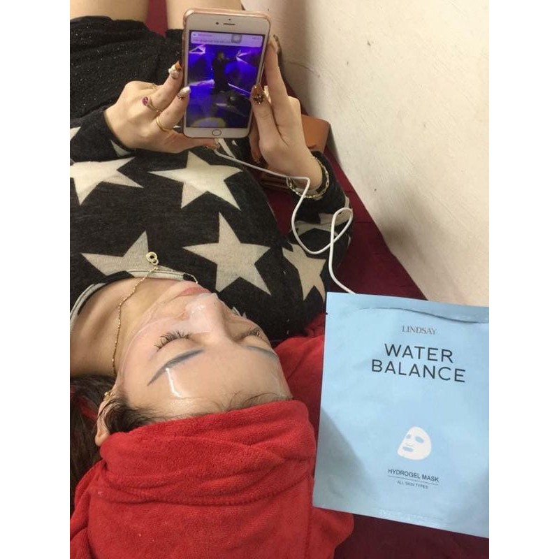 Hộp 10 miếng mặt nạ LINDSAY đắp sau lăn kim, phi kim