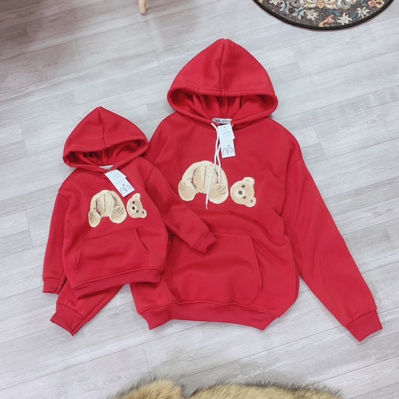 ÁO ĐÔI HODIE MŨ ĐỎ HÌNH GẤU CHO MẸ VÀ BÉ
