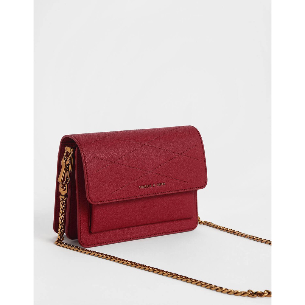 Túi xách CharlesKeith màu đỏ đô CK243