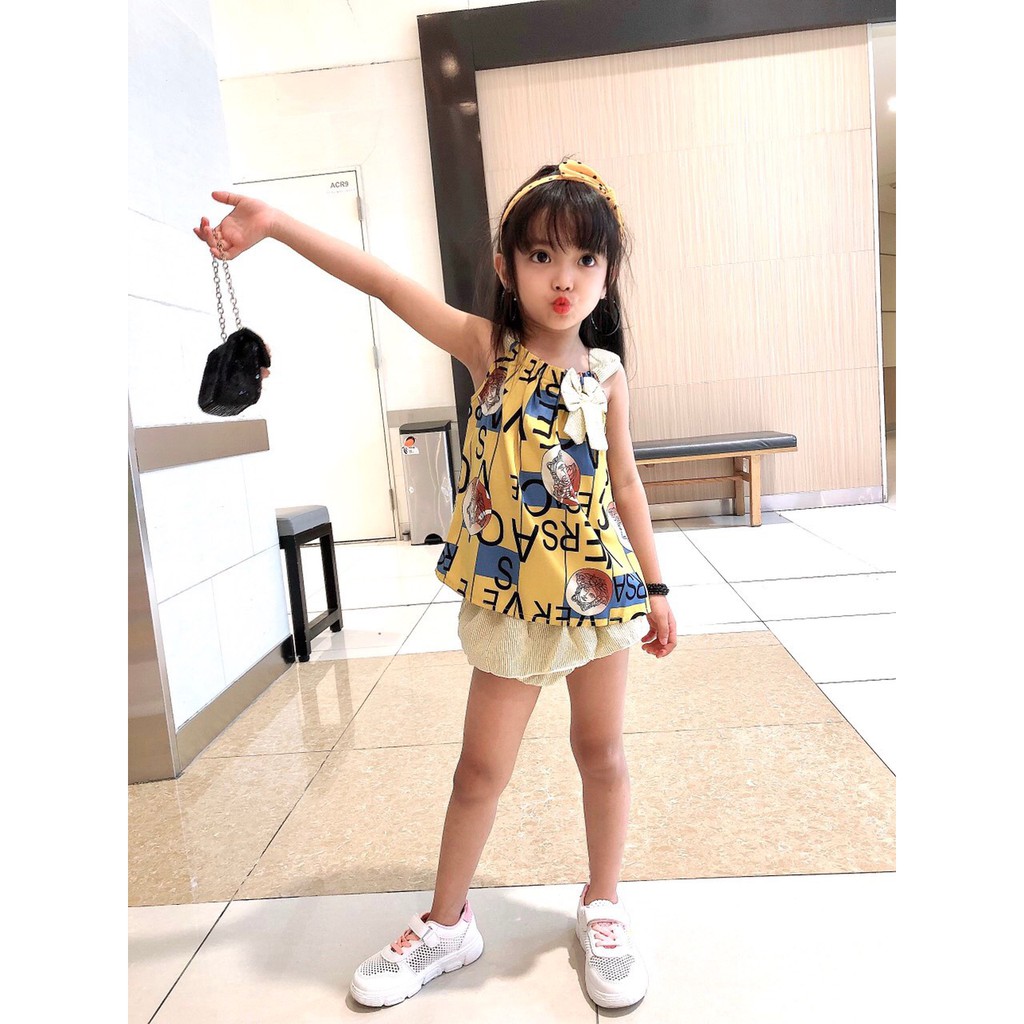 Bộ kiểu sát nách dễ thương cho bé gái