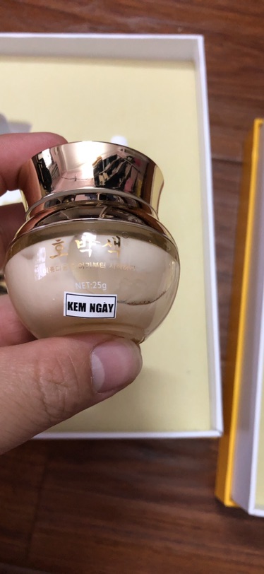 Tách lẻ kem ngày bộ mầm tái sinh
