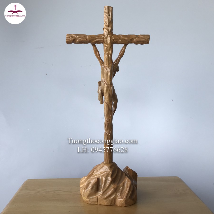 Tượng Chúa Chịu Nạn 40cm gỗ pơ mu