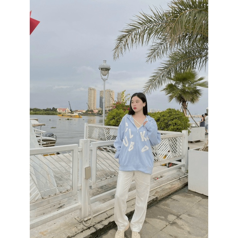 Áo Khoác Nỉ Nữ Dây Khóa Kéo In Chữ Cái Chất Vải Mềm Mịn Form Rộng Che Nắng Tốt Mặc Thoải Mái [NEW UNISEX]