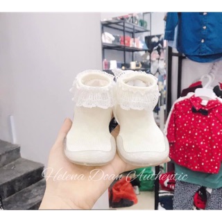 Trần thị Quỳnh trang quần mèo 6-9 + giày trắng 20/21 bún
