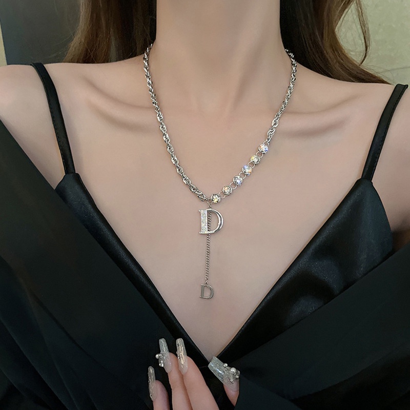 Phong cách Hàn Quốc Thời trang Kim cương Chữ D Vòng cổ Màu bạc của Phụ nữ Vòng cổ dài