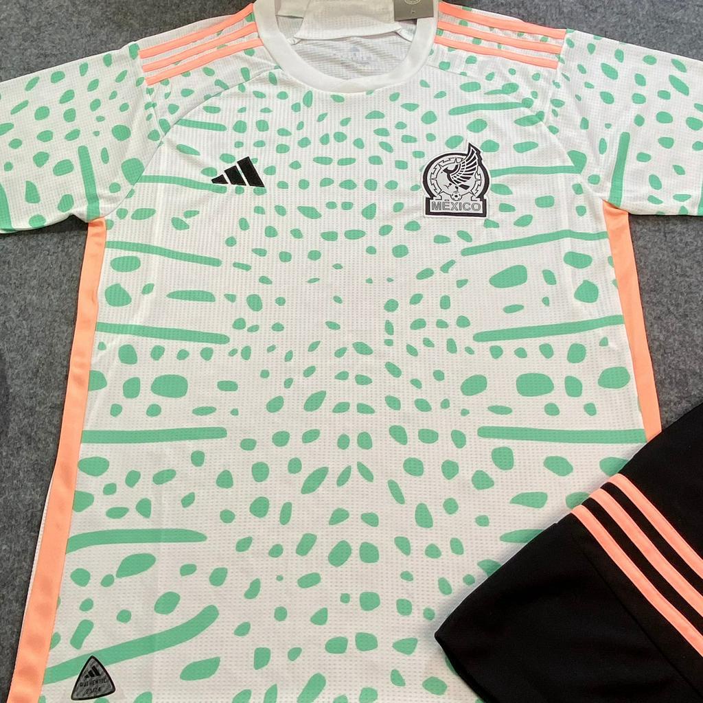 Combo ÁO TẬP MEXICO 22 & giày zoker trắng