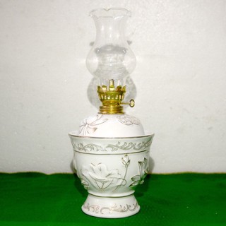 Đèn dầu thờ cúng hoa sen trắng cao 22cm