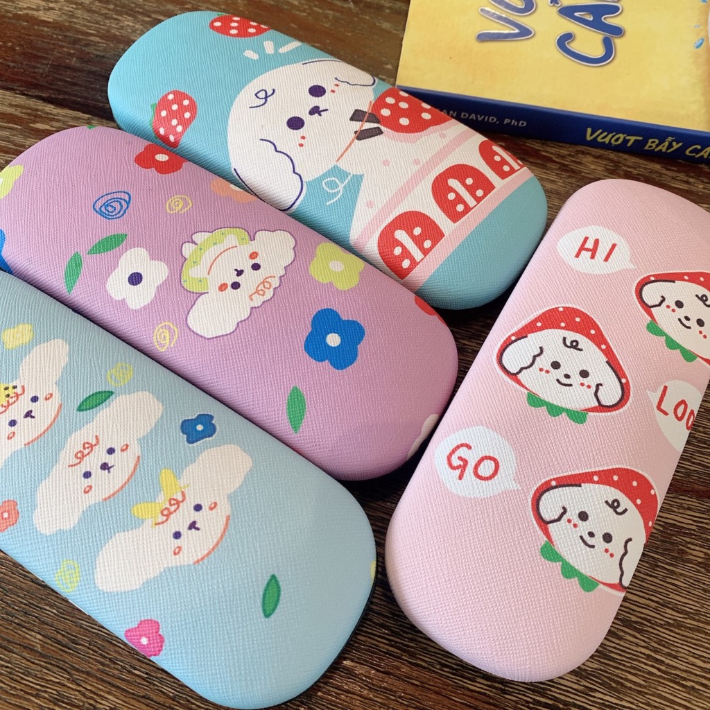 Hộp đựng kính cận màu pastel hình dễ thương. Ảnh thật