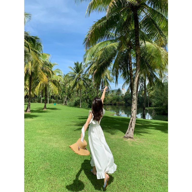 Đầm maxi trắng xẻ đùi cổ chử V hở lưng lai bèo HDC49 Hỉn Hỉn Store