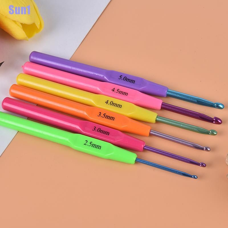 Bộ Kim Móc Len Cán Nhựa 12 Cây 6 Size
