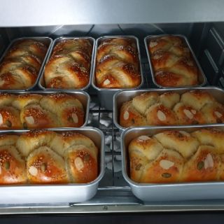 Bánh mỳ hoa cúc