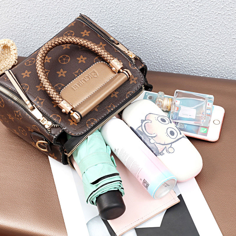 Ready stock Túi Xách Đeo Chéo Thời Trang Dành Cho Nữ