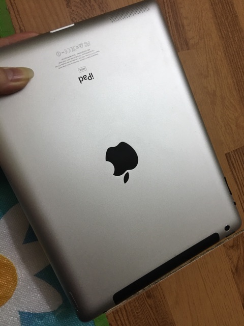 IPad 3 32Gb trắng bản 4G wifi  | BigBuy360 - bigbuy360.vn