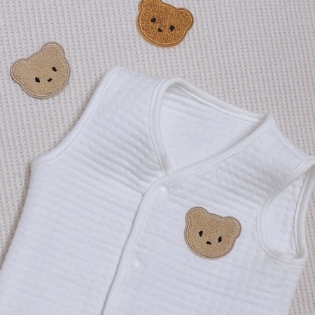 miếng dán gấu trang trí quần áo, sticker trang trí quần áo.