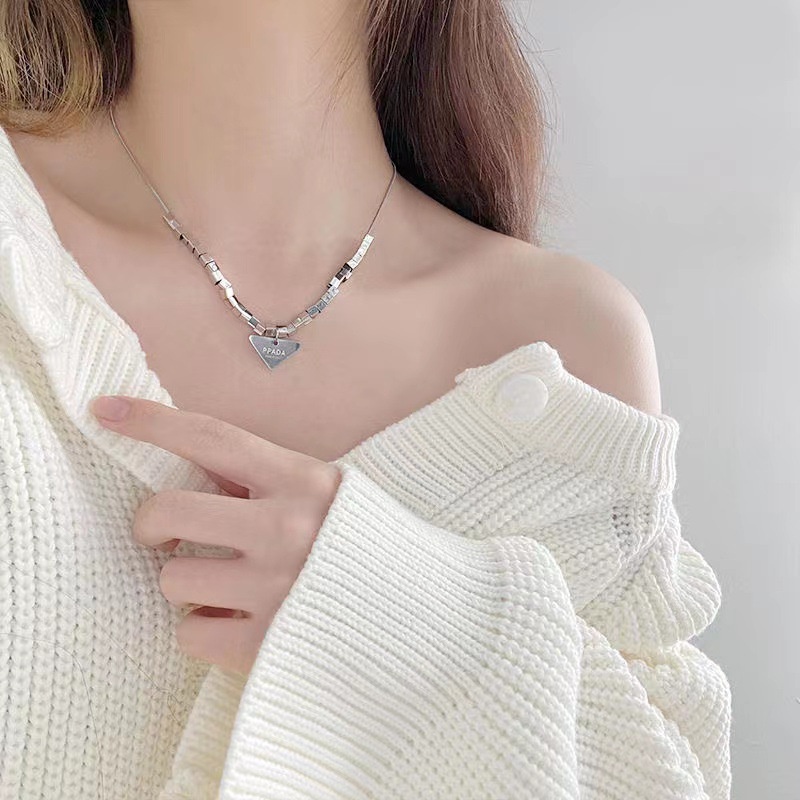 Dây Chuyền Đeo Cổ 19A1330In Thời Trang Cá Tính