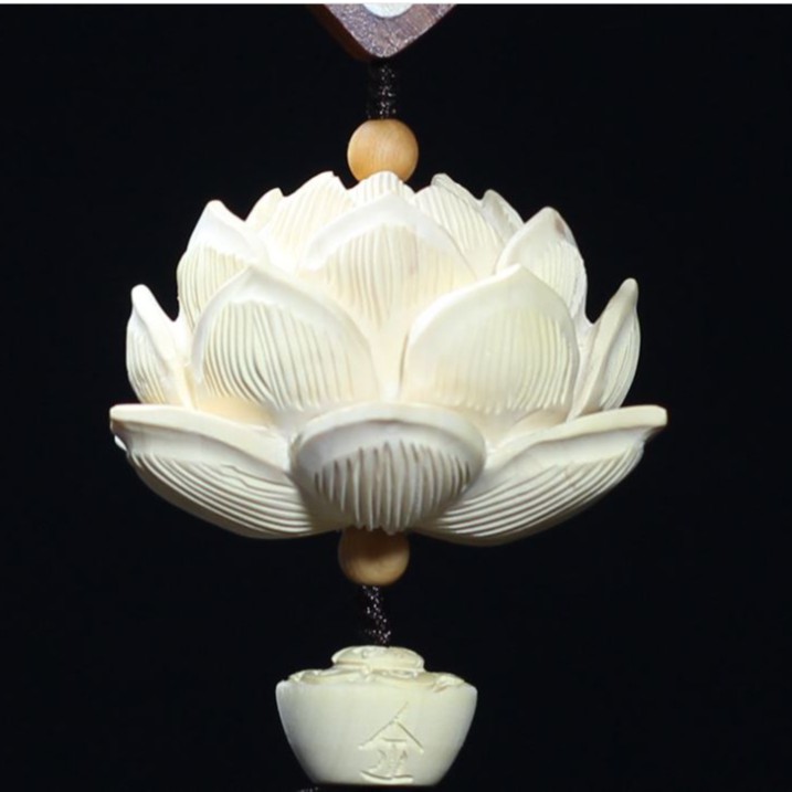 Khánh Gỗ Hoàng Dương Hình Hoa Sen Treo Xe Ô Tô ,Dây Hoa Sen Gỗ Cao Cấp Treo Xe Hơi, Được Chạm Khắc Tinh Tế,May Mắn