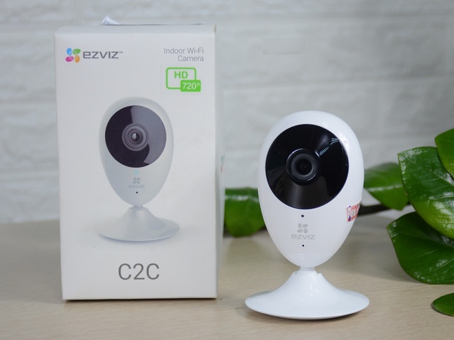 Camera EZVIZ Mini O CV206 720P - Hàng chính hãng