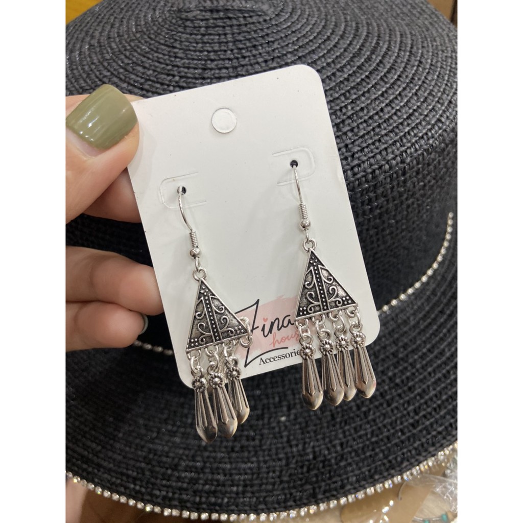 Khuyên tai phong cách bohemian freestyle mẫu mới 2021