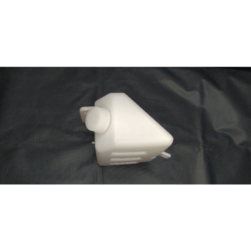 Bình nước phụ xe tải hyundai mighty 2,hyundai pamax, hyundai 3,5 tấn, hd65, hd72