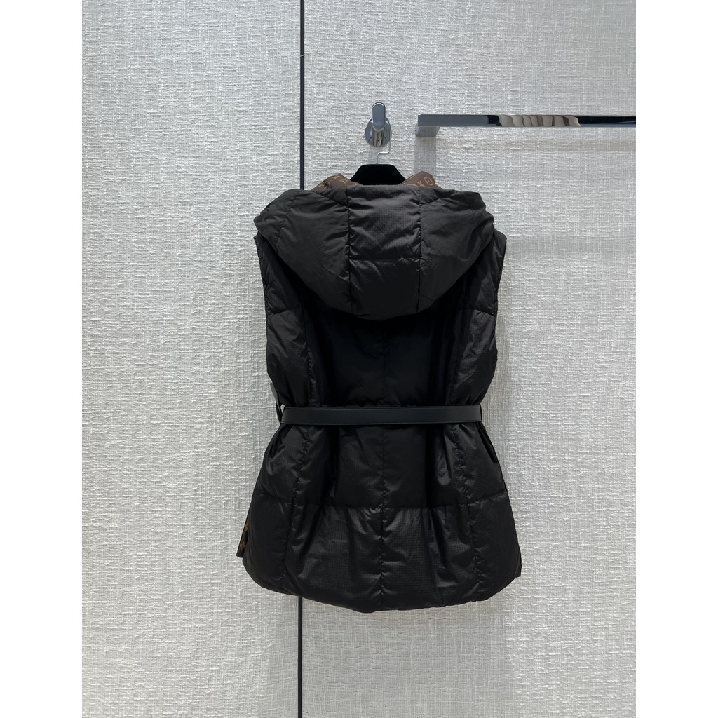 Áo khoác nữ thời trang cao cấp Louis Vuitton LV thiết kế thời thượng, màu sắc cổ điển, trang nhã