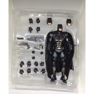 Mô hình Batman Mafex trung quốc