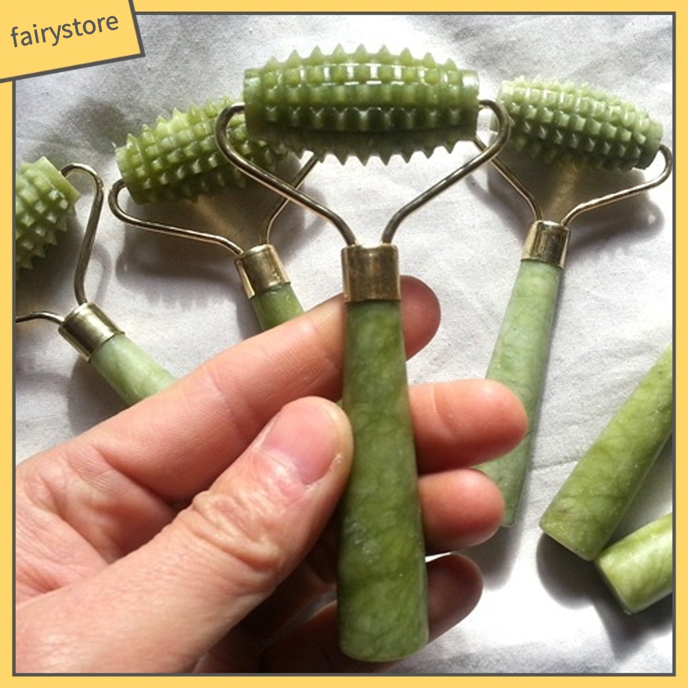 Cây lăn mát xa mặt làm đẹp tiện dụng