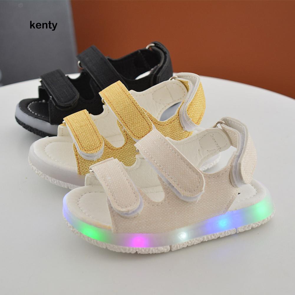 Giày Sandal Đế Mềm Chống Trượt Có Đèn Led Cho Bé