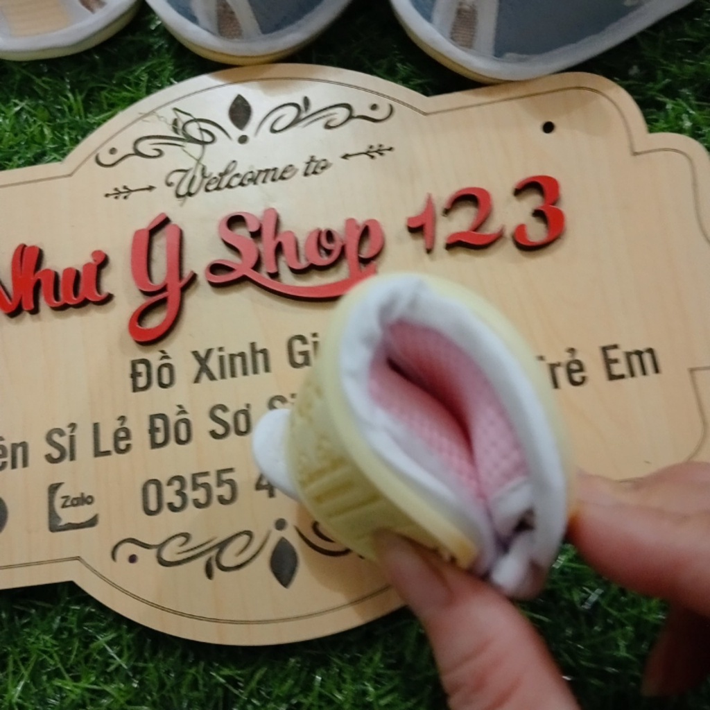 Dép tập đi sơ sinh cho bé trai bé gái từ 0-1 tuổi , đế cao su mềm mại thoáng mát chống trượt