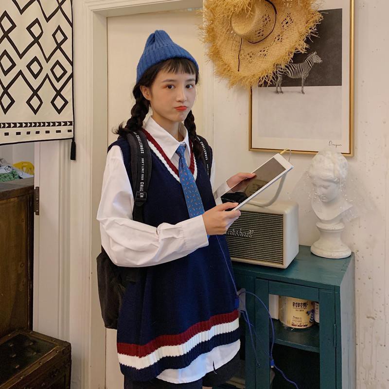 Áo Gile Len Thêu Logo Mèo Form Rộng - Unisex - Titto Closet | BigBuy360 - bigbuy360.vn