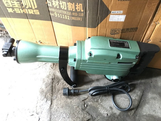 Máy đục phá bê tông 65A HITACHI