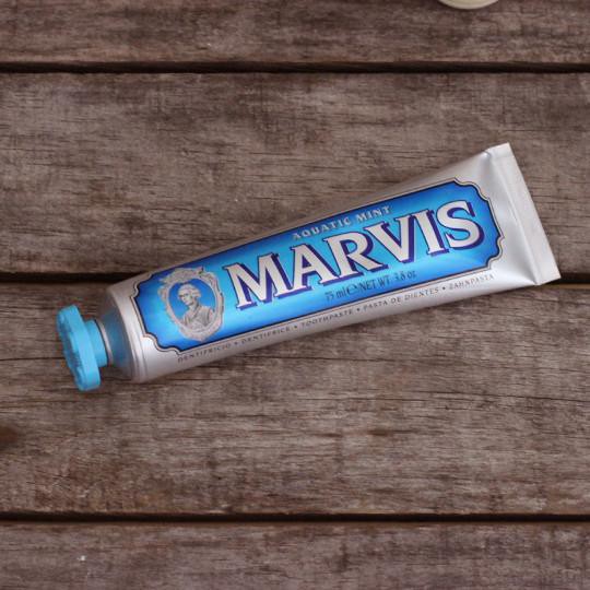 Kem Đánh Răng Marvis Aquatic Mint