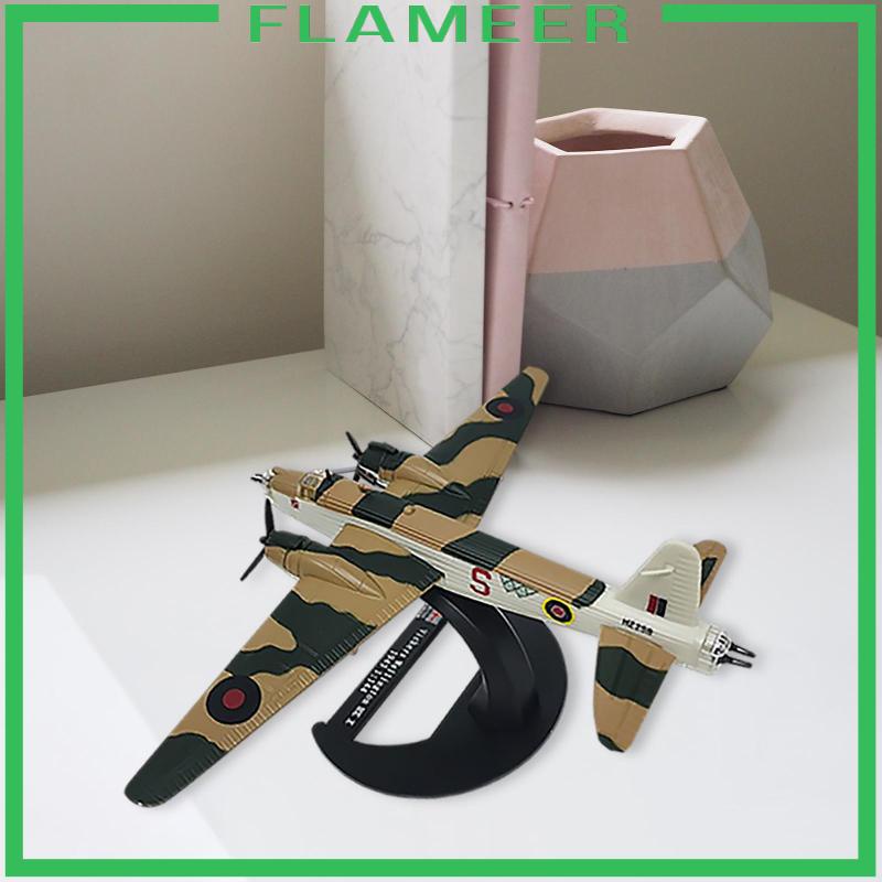 Mô Hình Máy Bay Ném Bom Tỉ Lệ 1/72