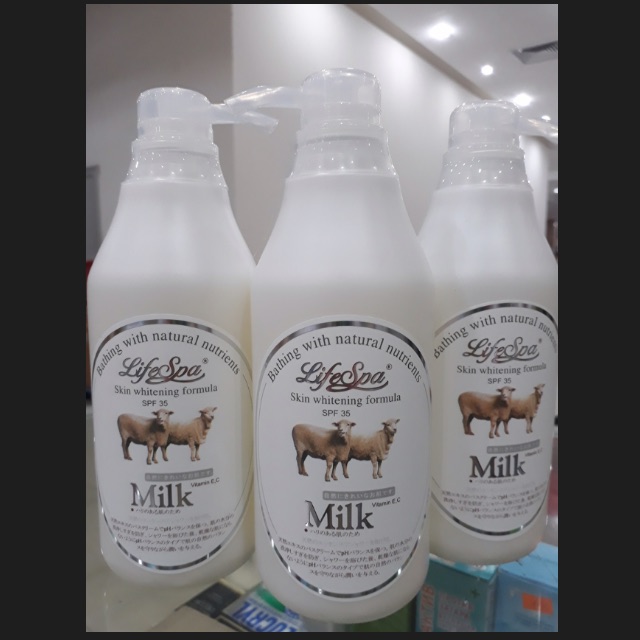 Sữa tắm trắng da Life SPA Milk 500ml