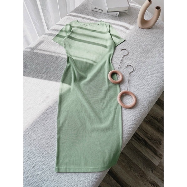 Đầm body e về thêm màu xanh siu xinh.