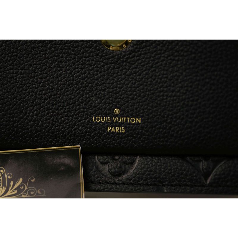 Túi xách Vavin Chain Wallet