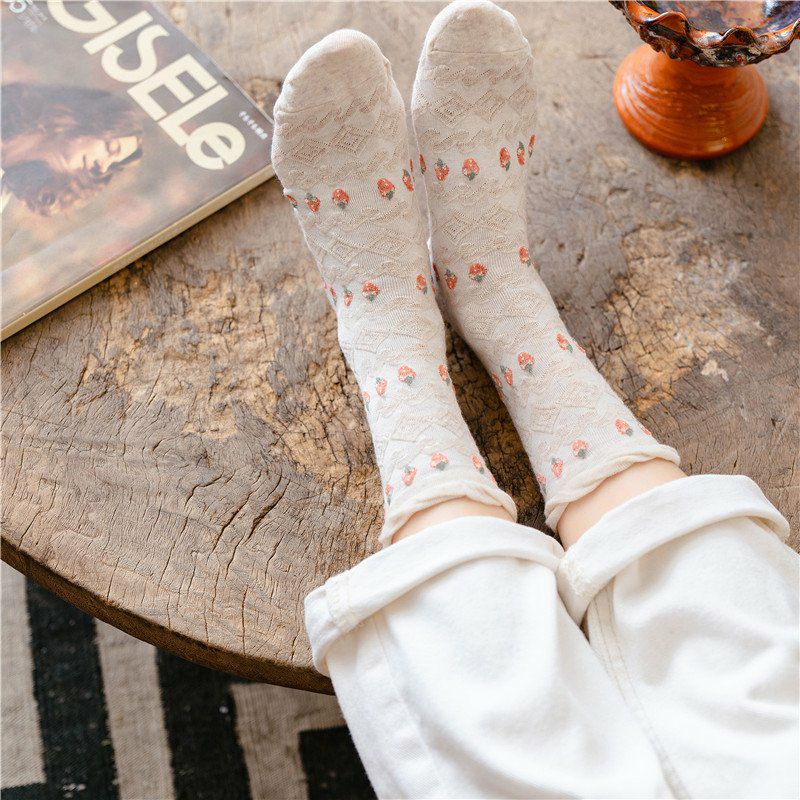 Tất nữ vớ cổ cao dâu tây hồng dày dặn mùa thu đông phong cách hàn quốc ngọt ngào