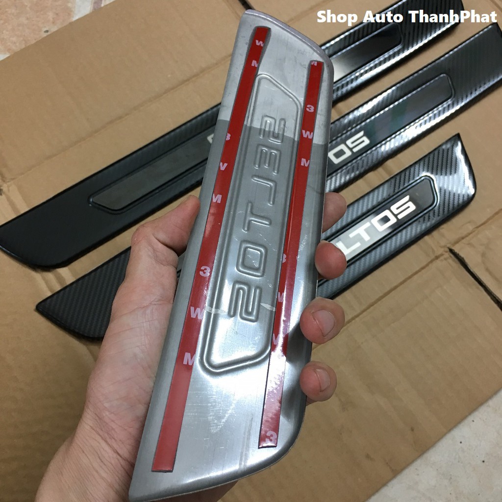 Ốp Bậc Cửa, Nẹp Bước Chân Carbon KIA SELTOS Full Bộ 8 Chi Tiết Chất Liệu Cao Cấp