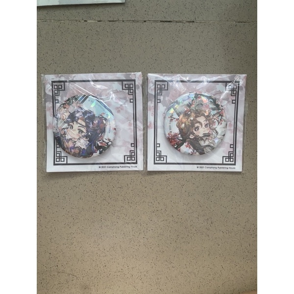 Cặp huy hiệu chibi showroom