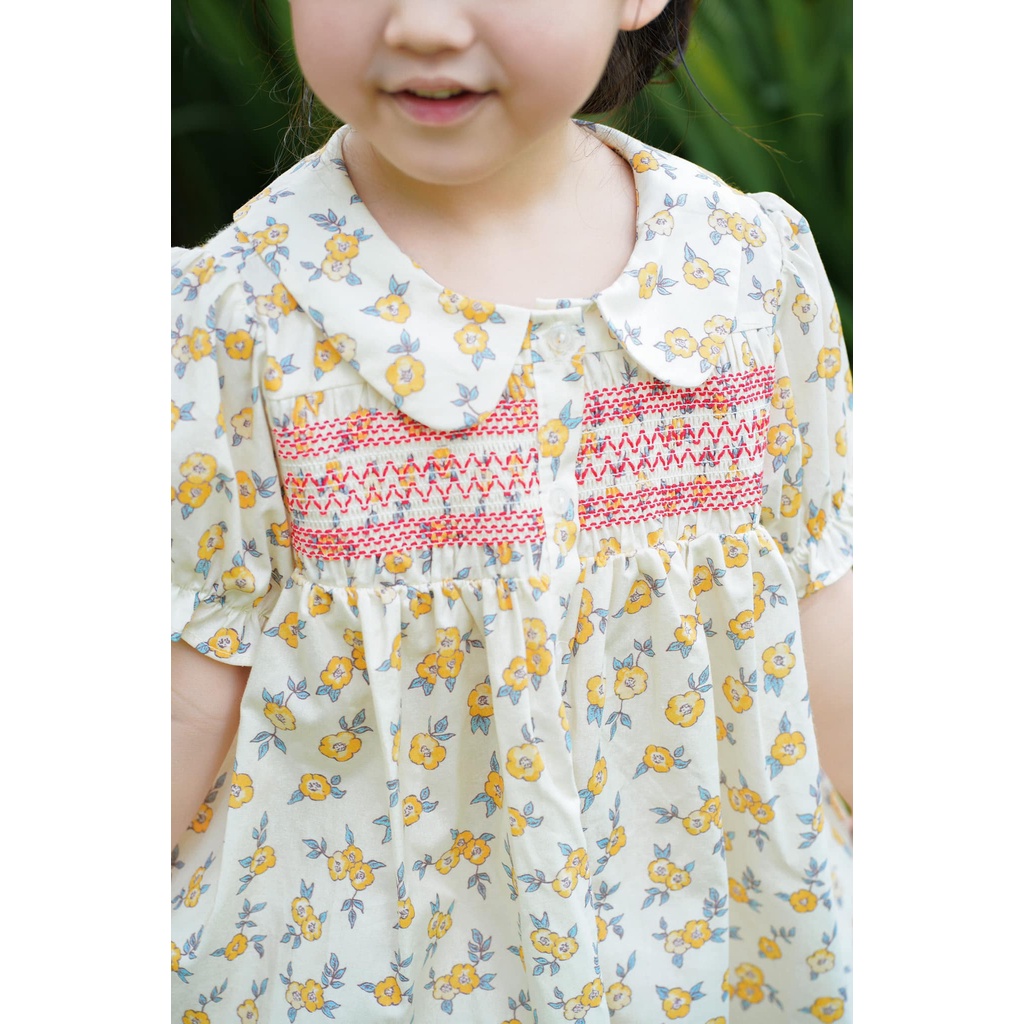 Đầm smock ngực hoa nhí vàng dễ thương cho bé gái