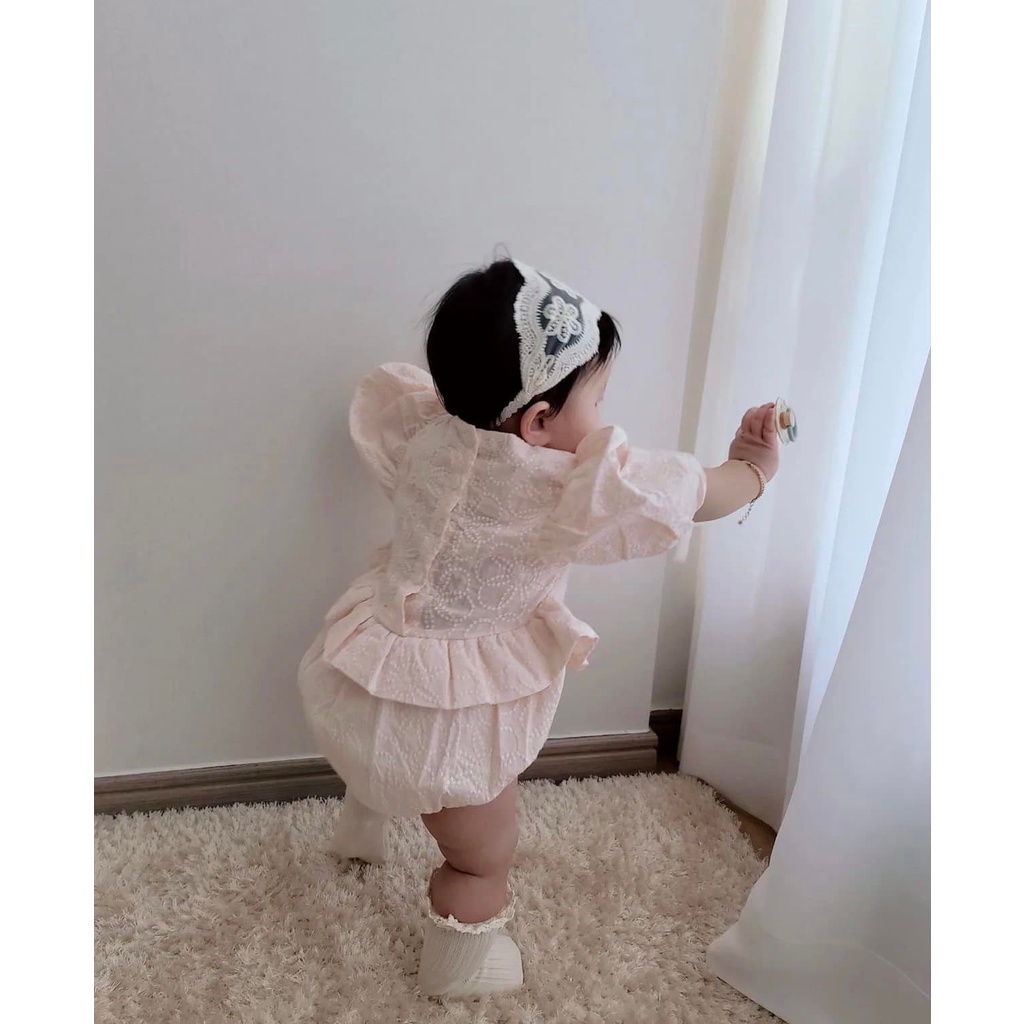 Váy Bodysuit Anne Shirley Lace V thêu hoa tay bồng đáng yêu cho bé gái