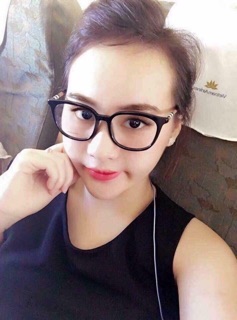 Kính gọng tròn đen